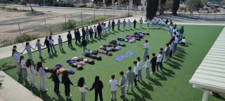 "Μοναδικά Χαμόγελα"