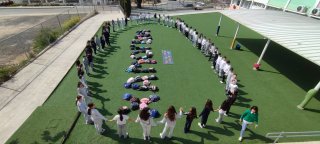 "Μοναδικά Χαμόγελα"