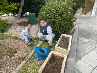 Περιποίηση κήπου