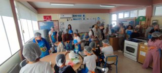 "Γαλάζιο νησί, ψάρια γεμάτο"