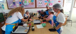 "Γαλάζιο νησί, ψάρια γεμάτο"