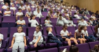 "Πού λες εσύ;"