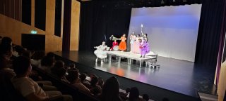 "Πού λες εσύ;"